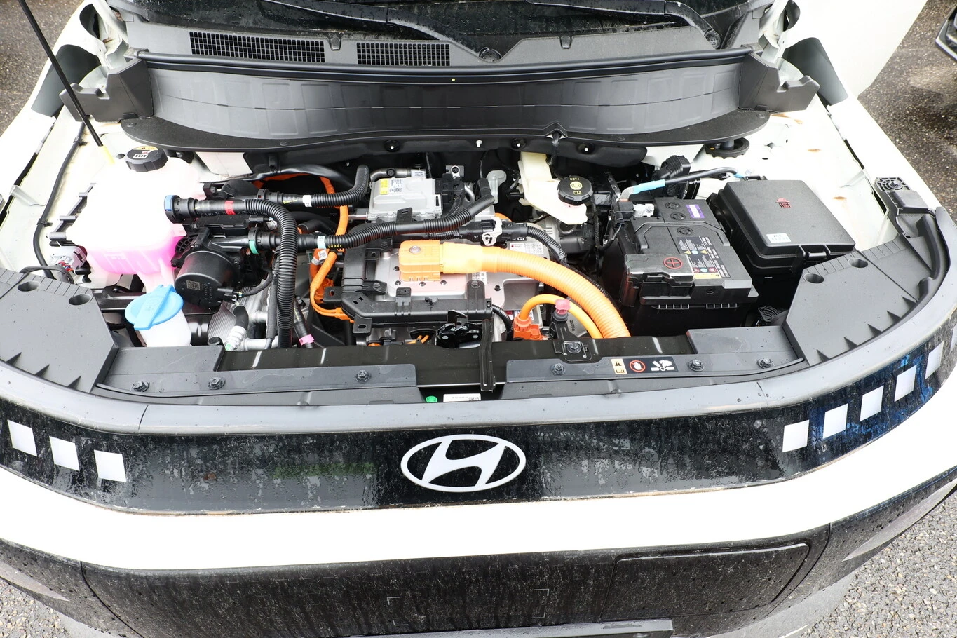 Hyundai Inster, снимка 10 - Автомобили и джипове - 54454721
