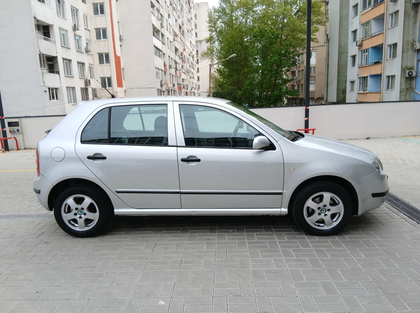 Skoda Fabia 1.9/TDI/101к.с., снимка 2 - Автомобили и джипове - 54481960