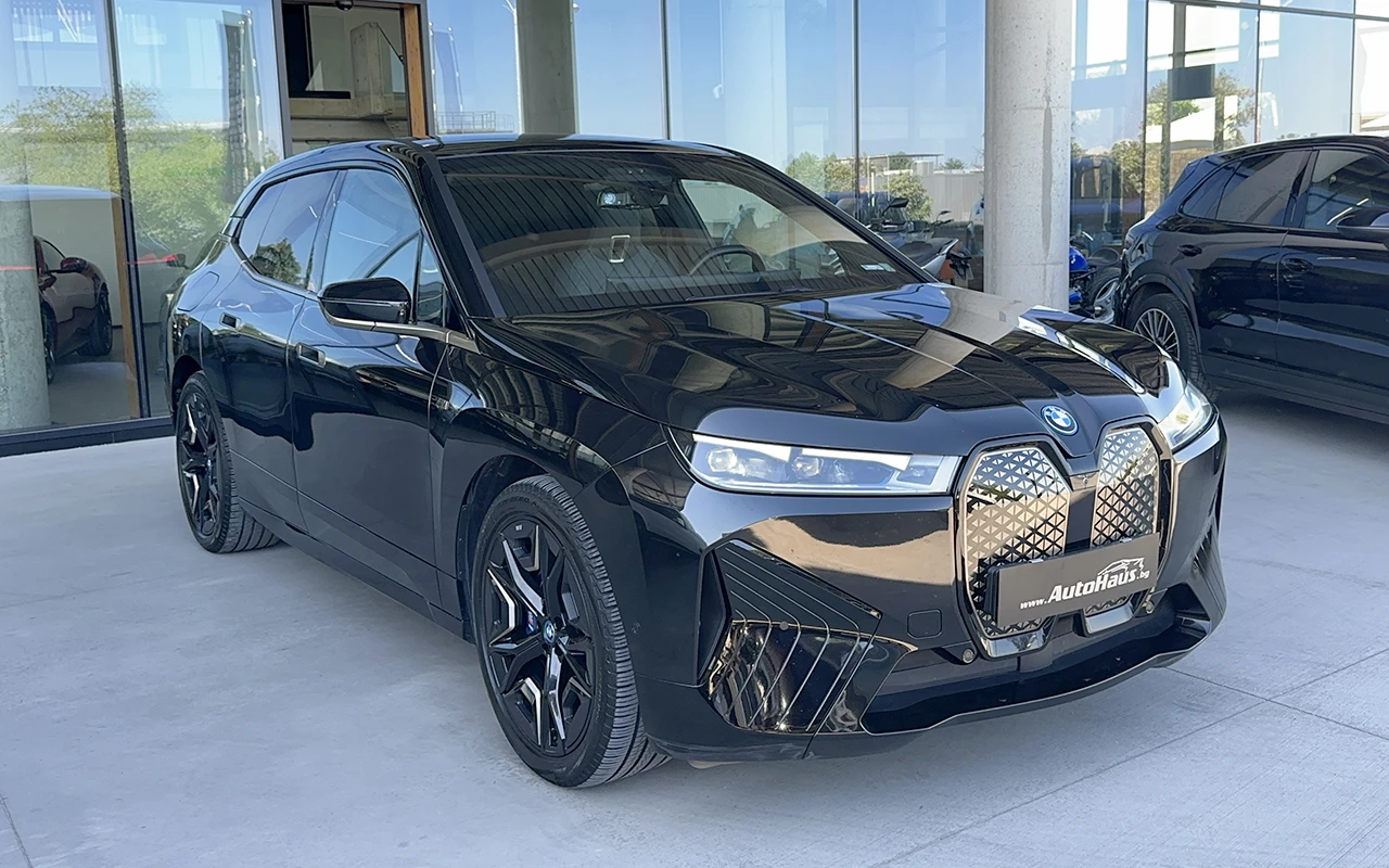 BMW iX M60