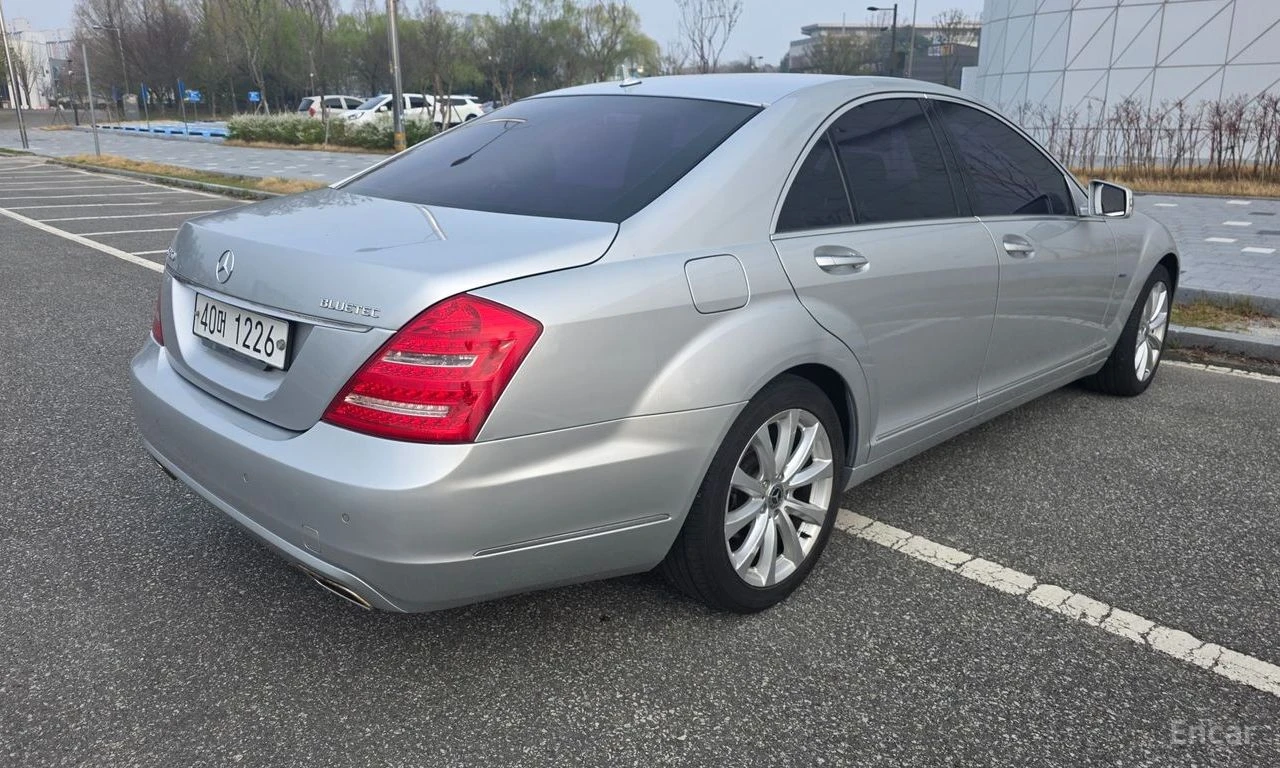 Mercedes-Benz S 320 CDI* FACELIFT* ПОДГРЕВ* ОБДУХВАНЕ* КАМЕРА* , снимка 2 - Автомобили и джипове - 54743041