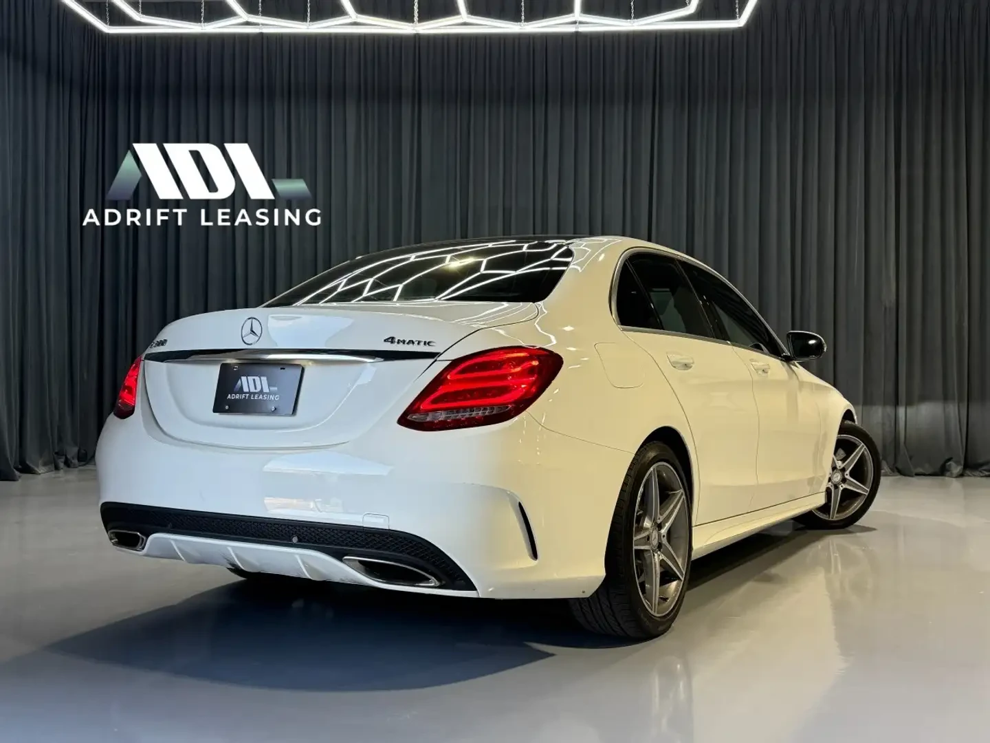 Mercedes-Benz C 300 AMG* Панорама * 4MATIC* 49к км, снимка 5 - Автомобили и джипове - 55198701