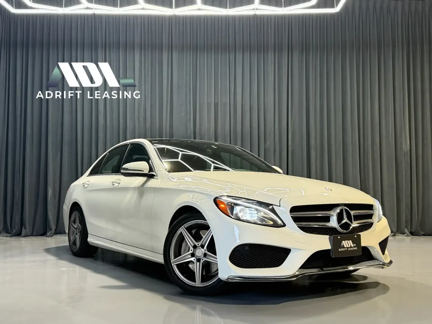Mercedes-Benz C 300 AMG* Панорама * 4MATIC* 49к км