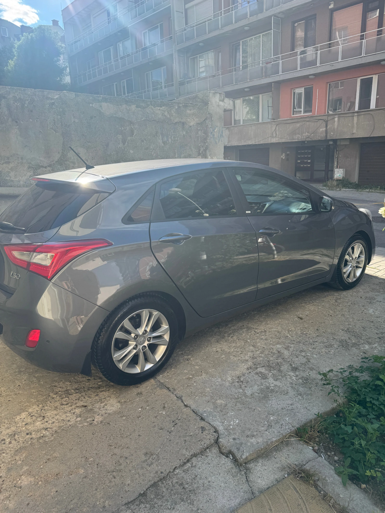 Hyundai I30 1.6 GDI България, снимка 2 - Автомобили и джипове - 55420116