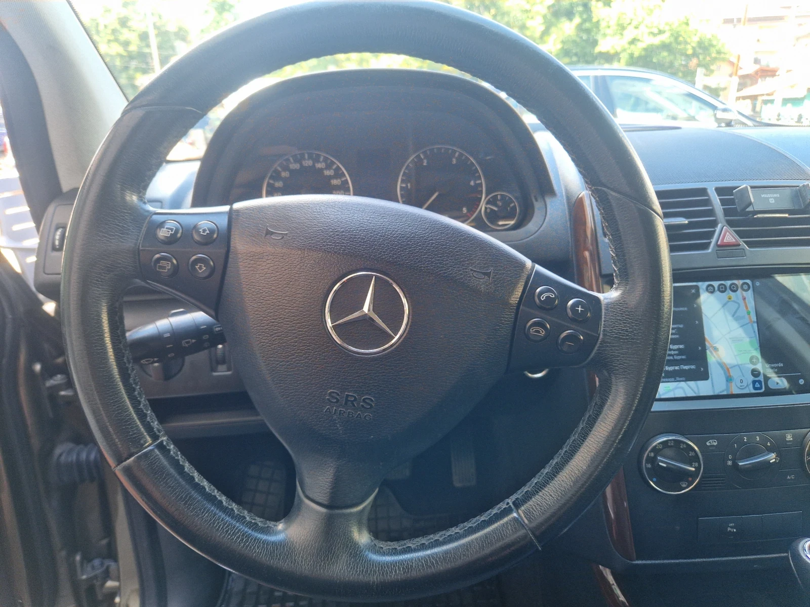 Mercedes-Benz A 180, снимка 11 - Автомобили и джипове - 55481506