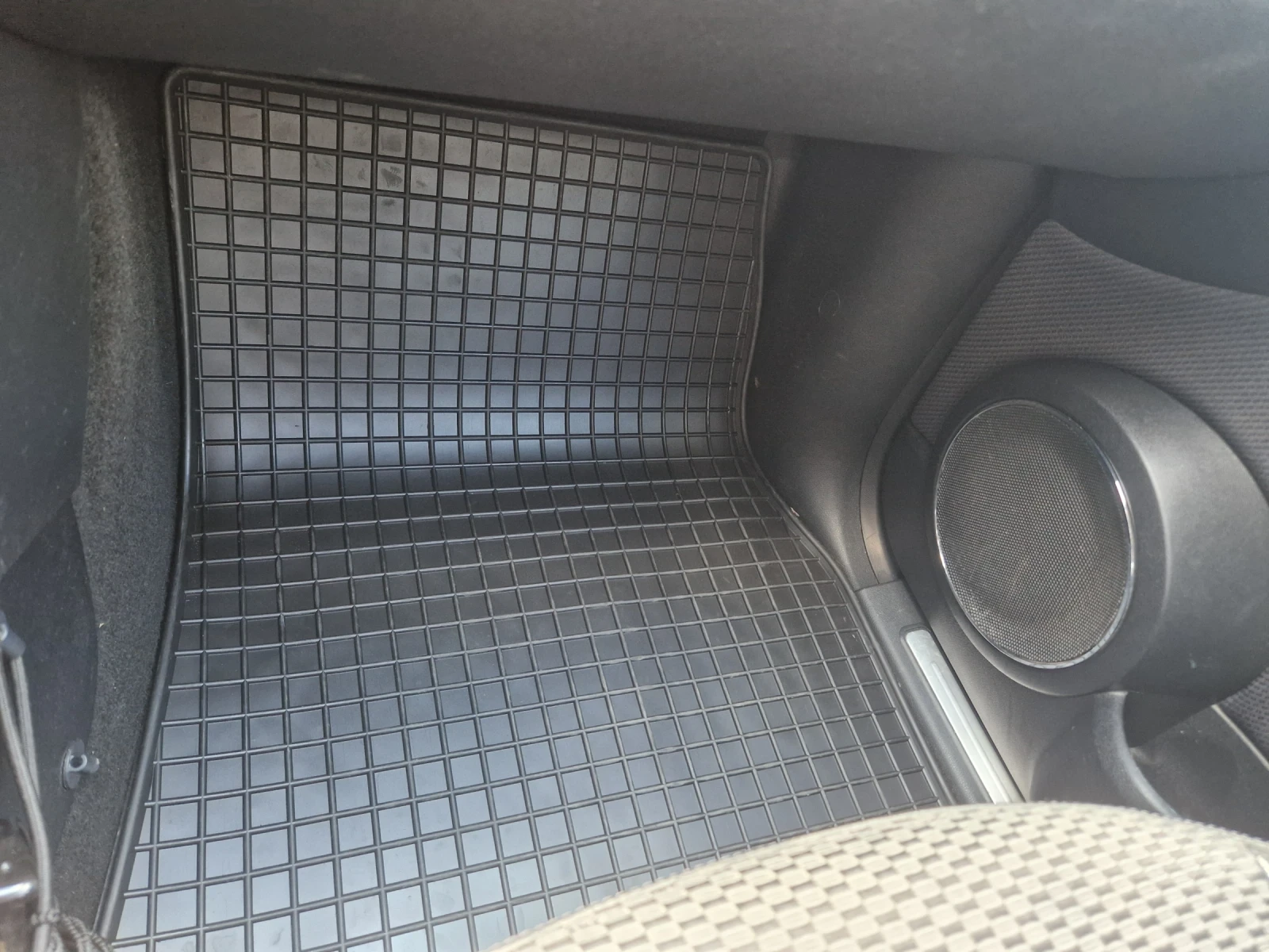 Mercedes-Benz A 180, снимка 17 - Автомобили и джипове - 55481506
