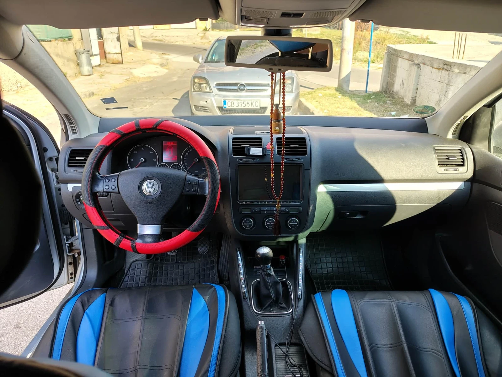 VW Golf 1.9 TDI , снимка 3 - Автомобили и джипове - 55576921