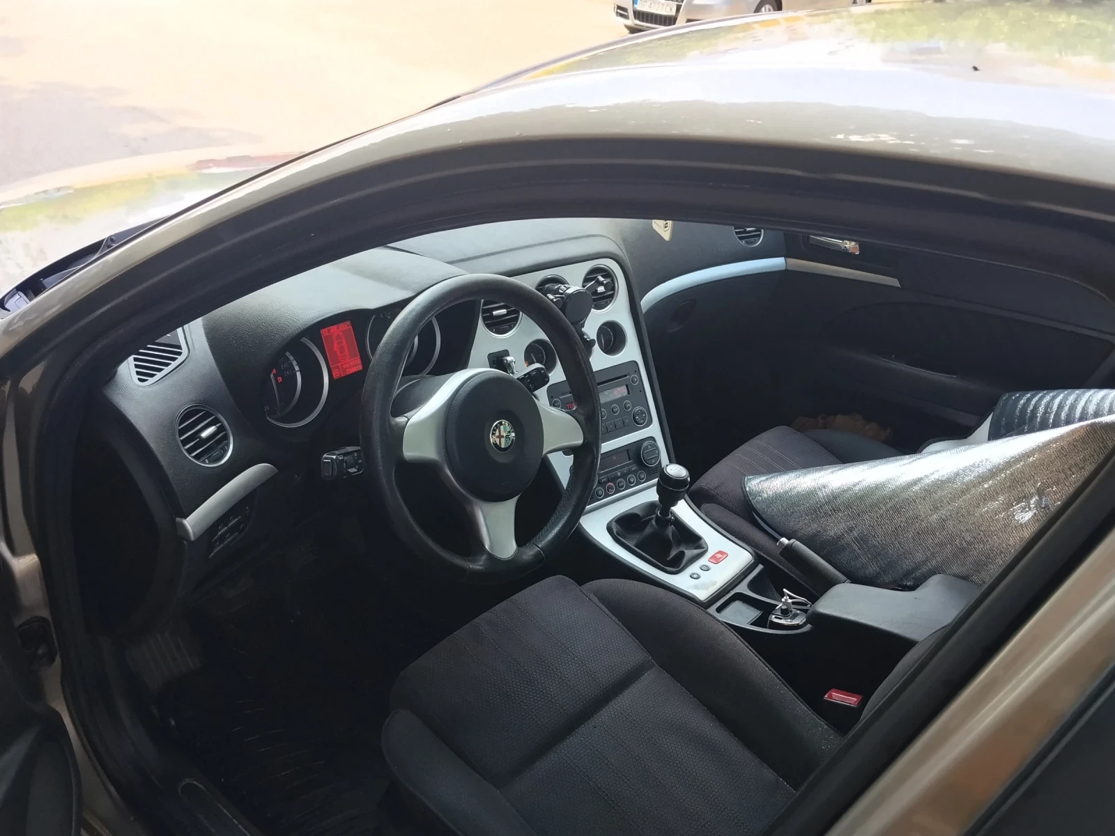 Alfa Romeo 159 1.9 150к, снимка 8 - Автомобили и джипове - 55603069