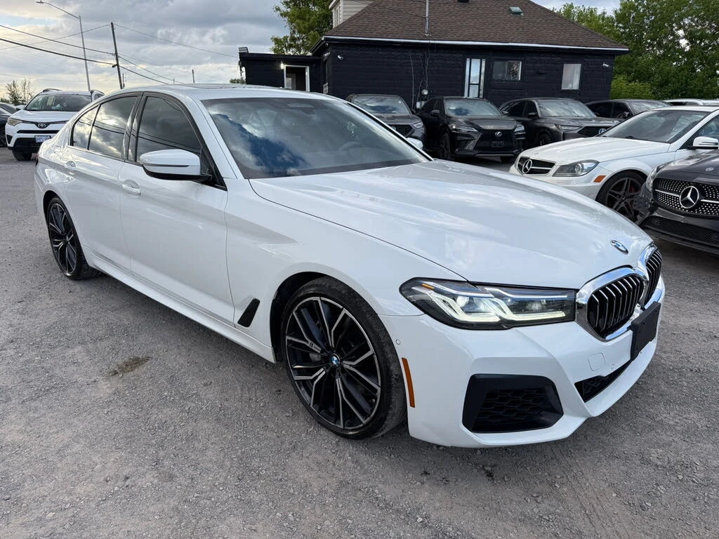 BMW 540 xDrive 40i* M SPORT* BOWERS & WILKINS* DISTRONIC, снимка 4 - Автомобили и джипове - 55661412