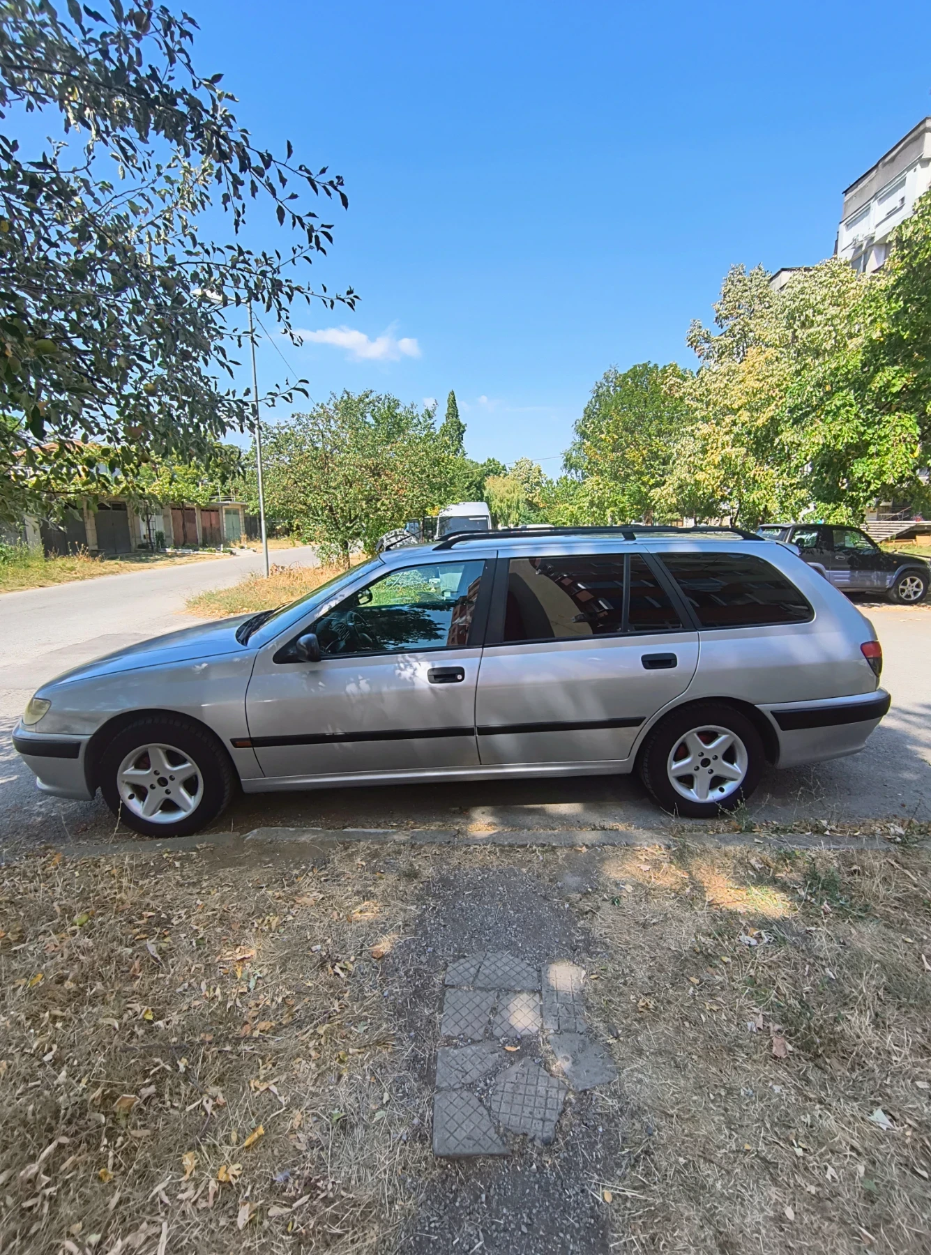 Peugeot 406 1.8 Газ Клима, снимка 4 - Автомобили и джипове - 55784525