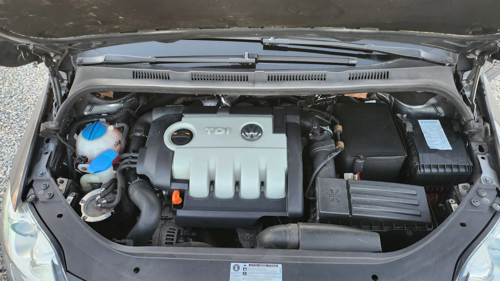 VW Golf Plus 1.9 TDI CROSS, снимка 15 - Автомобили и джипове - 56335312