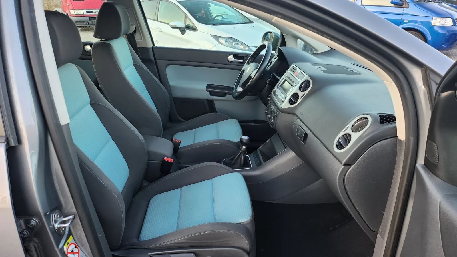 VW Golf Plus 1.9 TDI CROSS, снимка 10 - Автомобили и джипове - 56335312