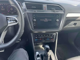 VW Tiguan * Highline R Line * ПАНО* ПОДГРЕВ* KEYLESS* , снимка 9