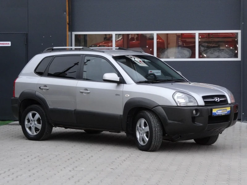 Hyundai Tucson 2.0 crdi - 113k.c. / 4 X 4 / KOJA / Euro-4 /, снимка 6 - Автомобили и джипове - 44294612