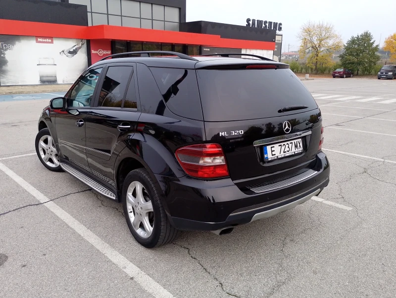 Mercedes-Benz ML 320, снимка 4 - Автомобили и джипове - 47504764