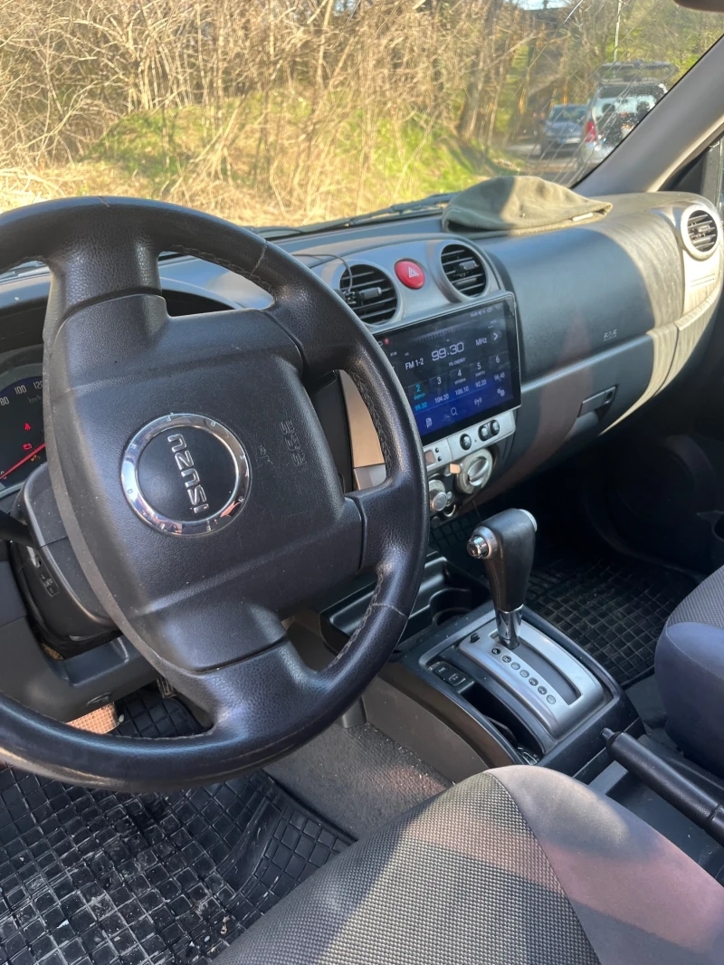 Isuzu D-max Пикап, снимка 6 - Автомобили и джипове - 49360850