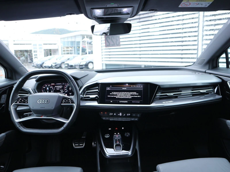 Audi Q4 50* EDITION-ONE* S-LINE* SONOS* MEMORY* DISTR* , снимка 10 - Автомобили и джипове - 50652579