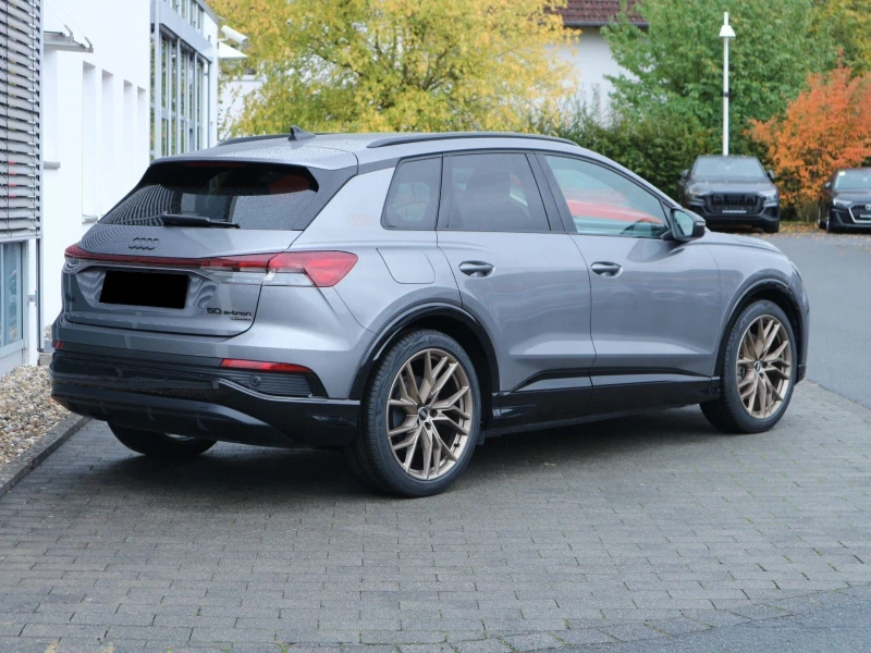 Audi Q4 50* EDITION-ONE* S-LINE* SONOS* MEMORY* DISTR* , снимка 3 - Автомобили и джипове - 50652579