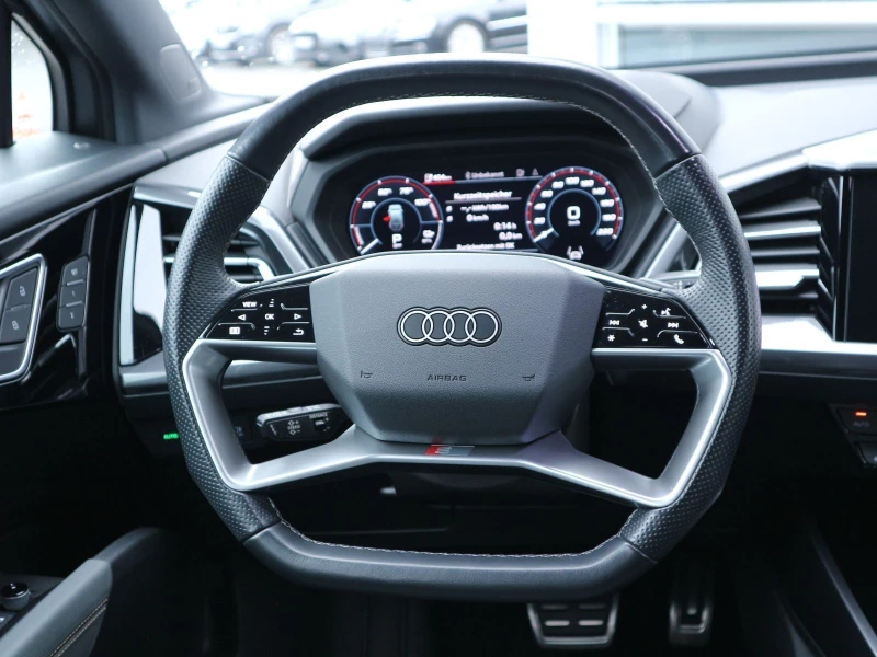 Audi Q4 50* EDITION-ONE* S-LINE* SONOS* MEMORY* DISTR* , снимка 8 - Автомобили и джипове - 50652579