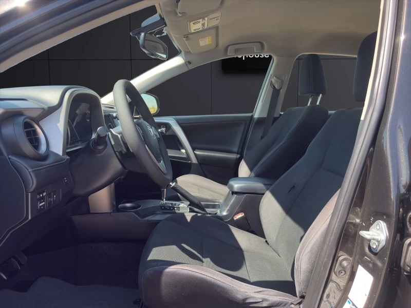 Toyota Rav4 2.2D* AWD* CAMERA* , снимка 8 - Автомобили и джипове - 51363972