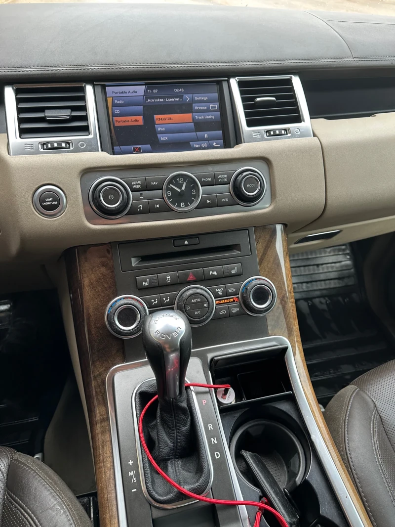 Land Rover Range Rover Sport Luxury СПЕШНО, снимка 9 - Автомобили и джипове - 52323661