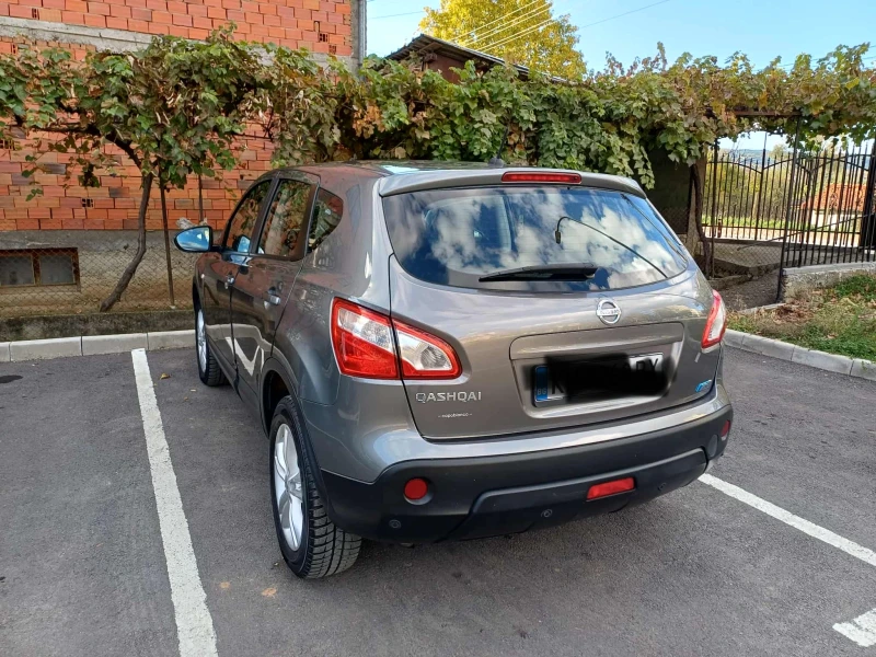 Nissan Qashqai, снимка 2 - Автомобили и джипове - 52569003