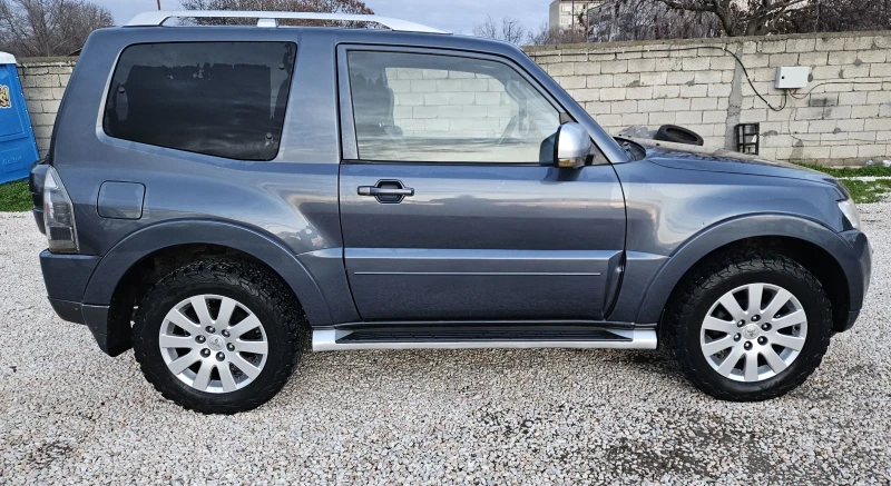 Mitsubishi Pajero 3.2 d...4x4..FULL, снимка 2 - Автомобили и джипове - 52726444