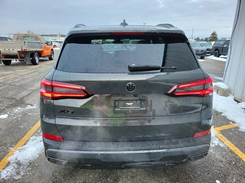 BMW X5 2022 xDrive40i * CARFAX * БЕЗ ПЪРВОНАЧАЛНА ВНОСКА, снимка 3 - Автомобили и джипове - 52774641