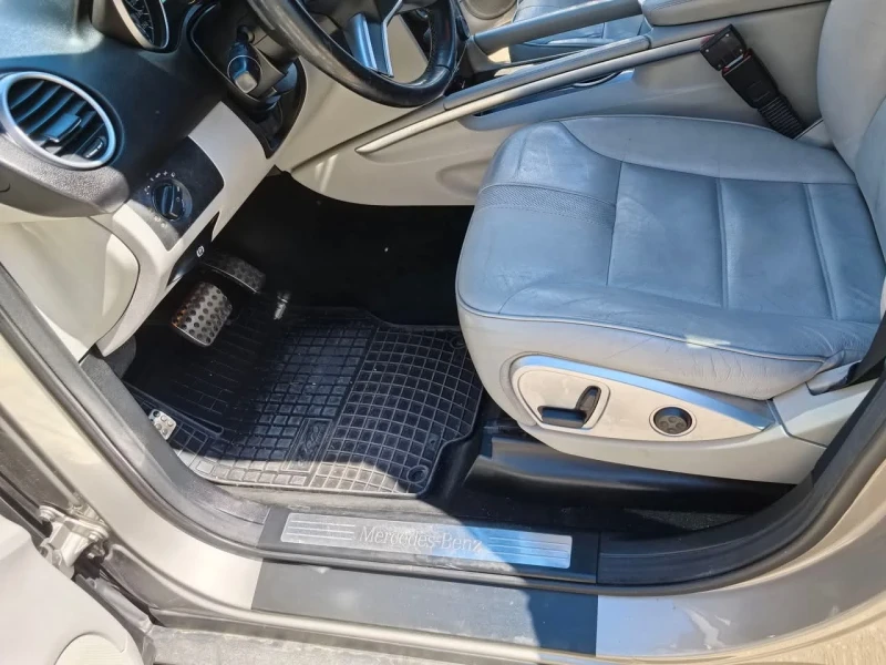 Mercedes-Benz ML 320, снимка 5 - Автомобили и джипове - 52968981
