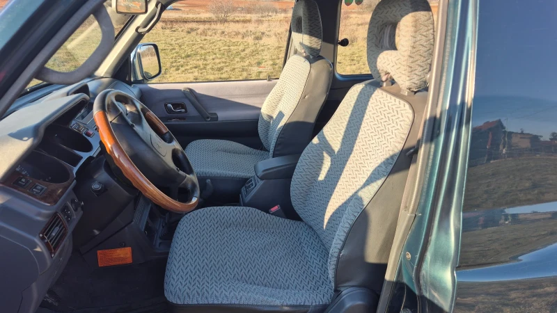 Mitsubishi Pajero, снимка 8 - Автомобили и джипове - 53132945