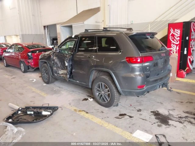 Jeep Grand cherokee Trailhawk 8ZF* 5.7* Distronic* Пано* М.точка*  - изображение 4