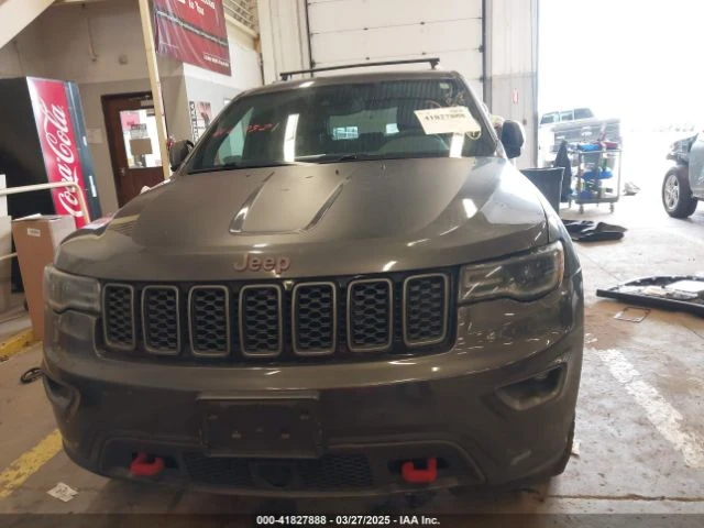 Jeep Grand cherokee Trailhawk 8ZF* 5.7* Distronic* Пано* М.точка*  - изображение 5