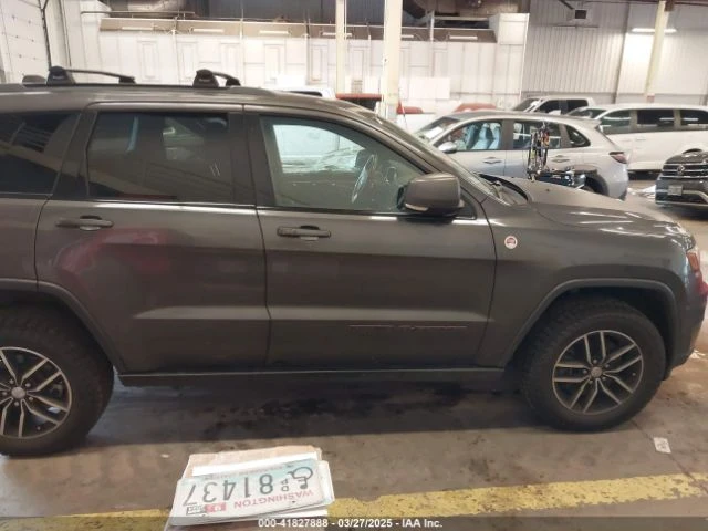 Jeep Grand cherokee Trailhawk 8ZF* 5.7* Distronic* Пано* М.точка*  - изображение 7