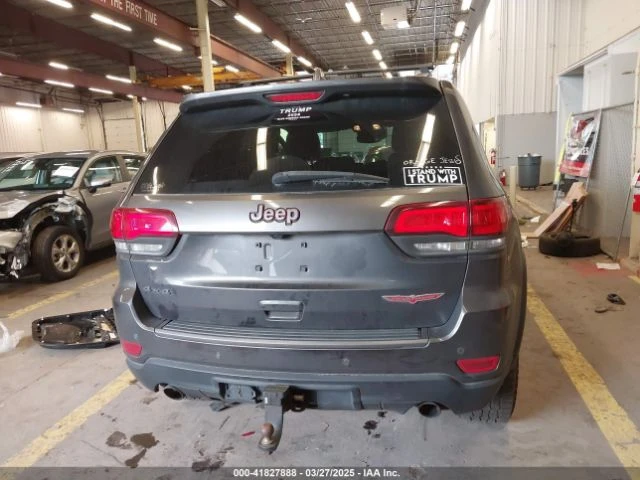Jeep Grand cherokee Trailhawk 8ZF* 5.7* Distronic* Пано* М.точка*  - изображение 6