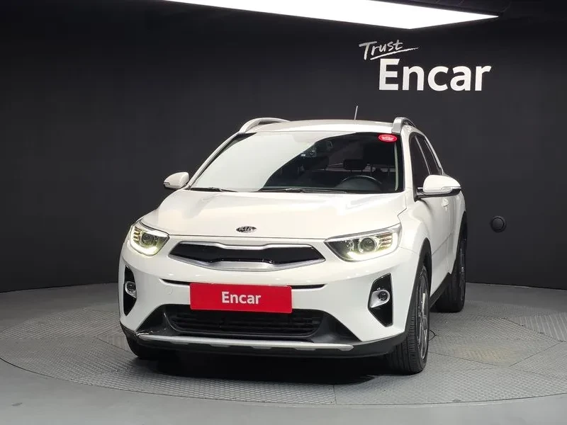 Kia Stonic DIESEL 1.6 PRESTIGE, снимка 3 - Автомобили и джипове - 55323337