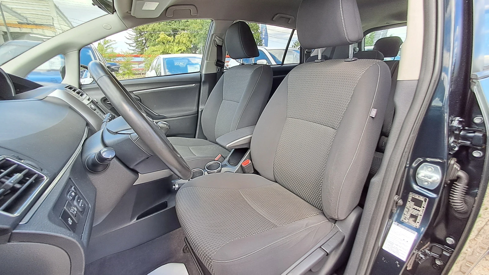 Toyota Verso ���� �� ������������ 7-����� ���� ���� ������ ���� | Mobile.bg � ����������� 7