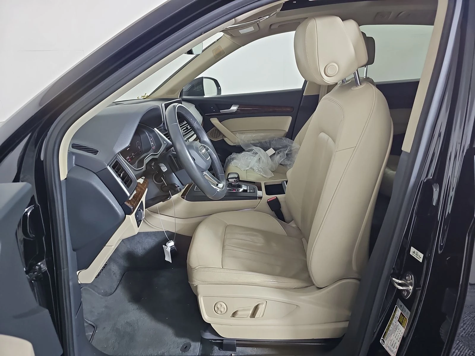 Audi Q5 MATRIX* DIGITAL* B&O* KEYLESS* PANO* КАМЕРА* ПАМЕТ - изображение 9