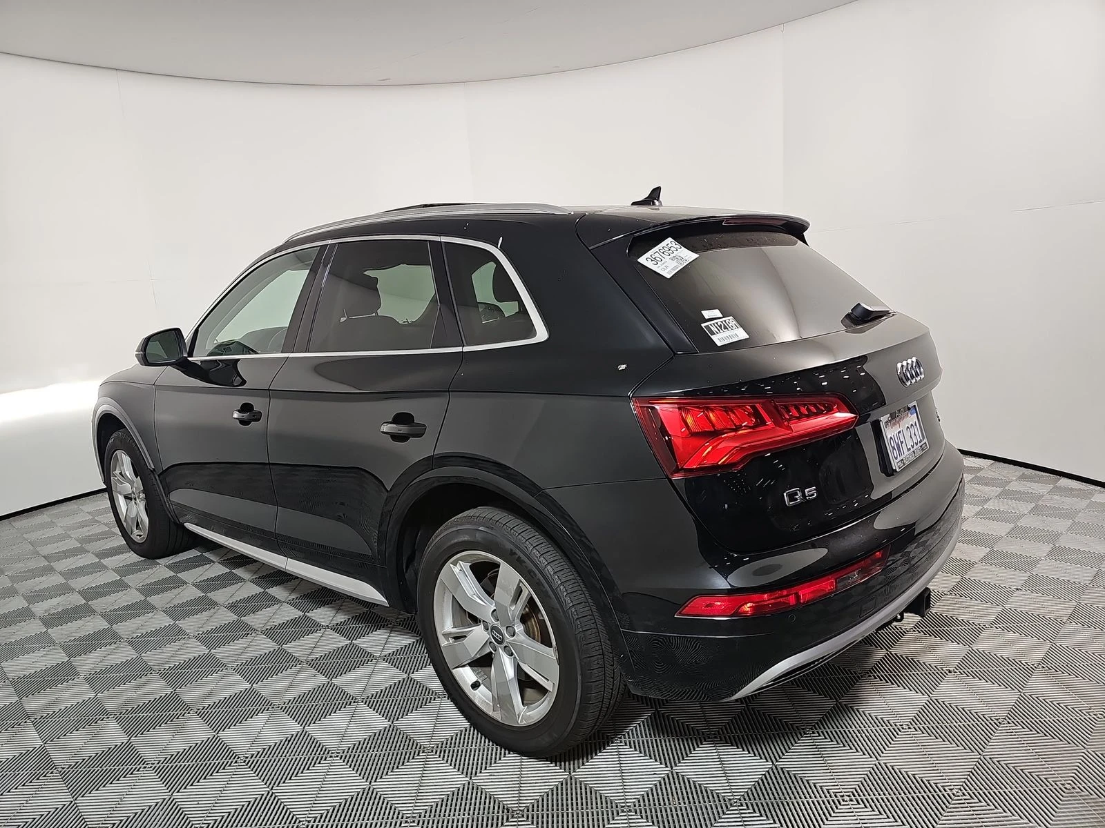 Audi Q5 MATRIX* DIGITAL* B&O* KEYLESS* PANO* КАМЕРА* ПАМЕТ - изображение 5