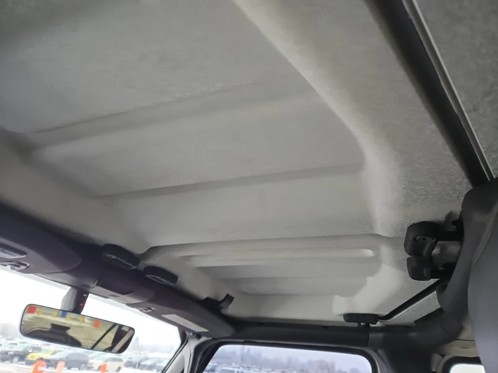 Jeep Wrangler * SAHARA * CARFAX * �����������  | Mobile.bg � ����������� 12