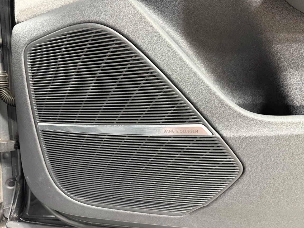 Audi SQ8 PREMIUM PLUS * ���������* 360* ���������* HEAD UP* | Mobile.bg � ����������� 15