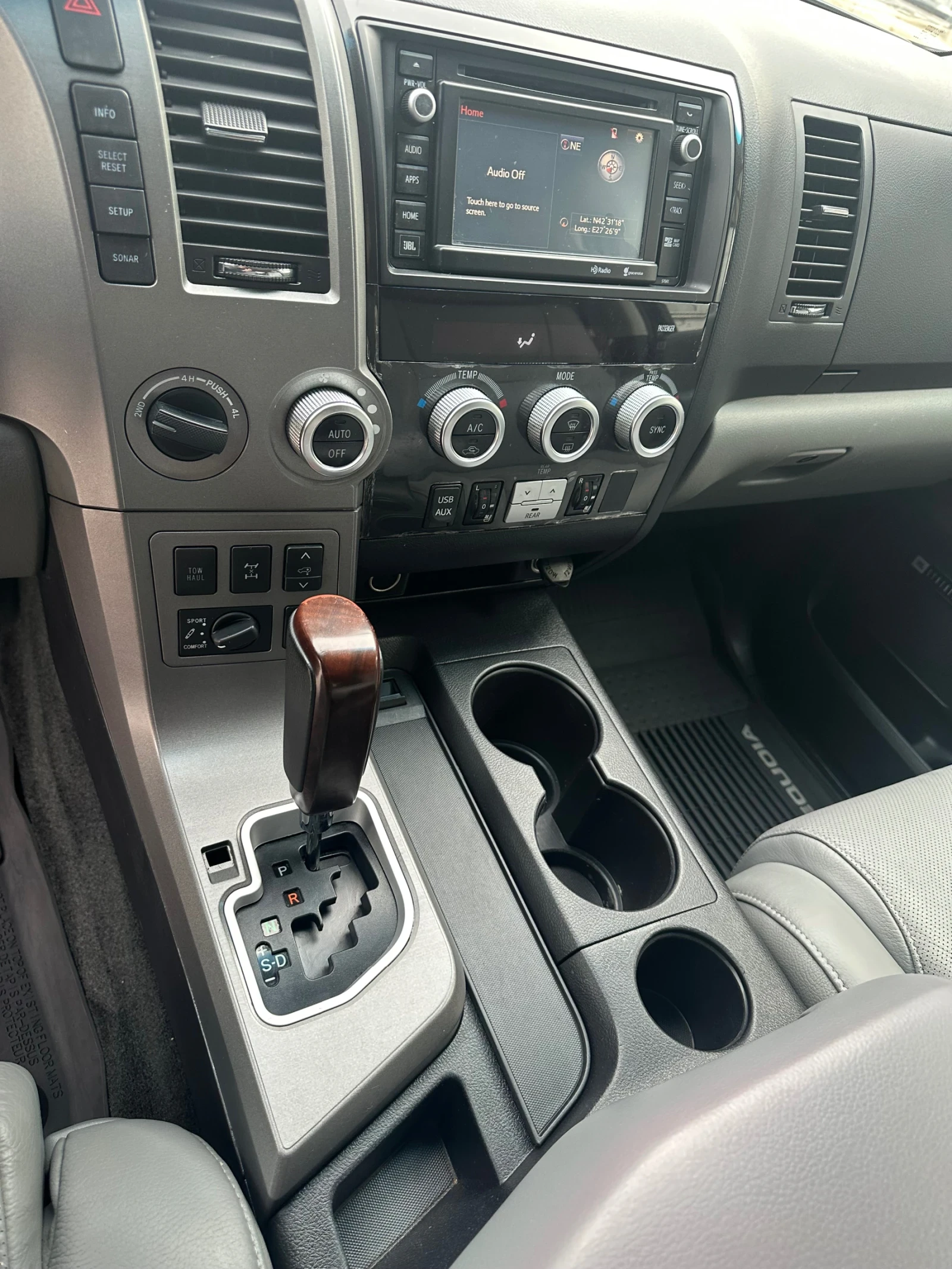 Toyota Sequoia PLATINUM  - изображение 9