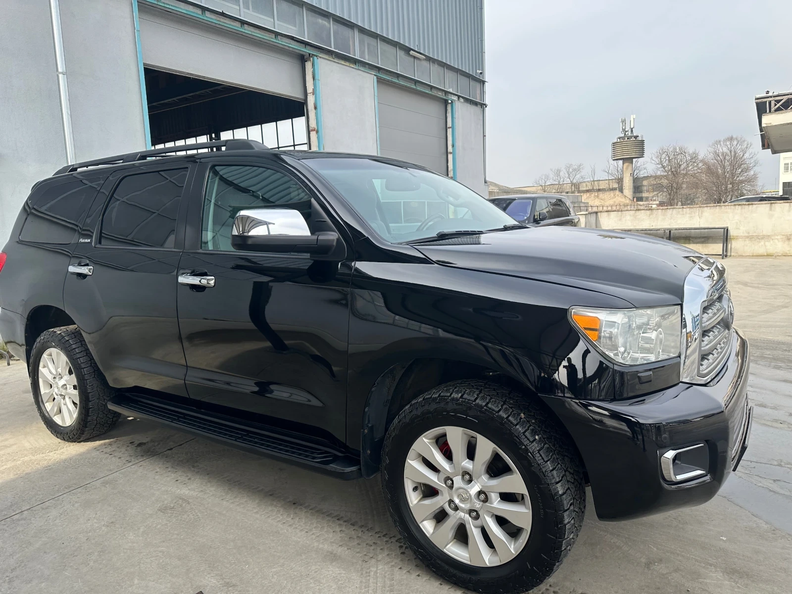 Toyota Sequoia PLATINUM 