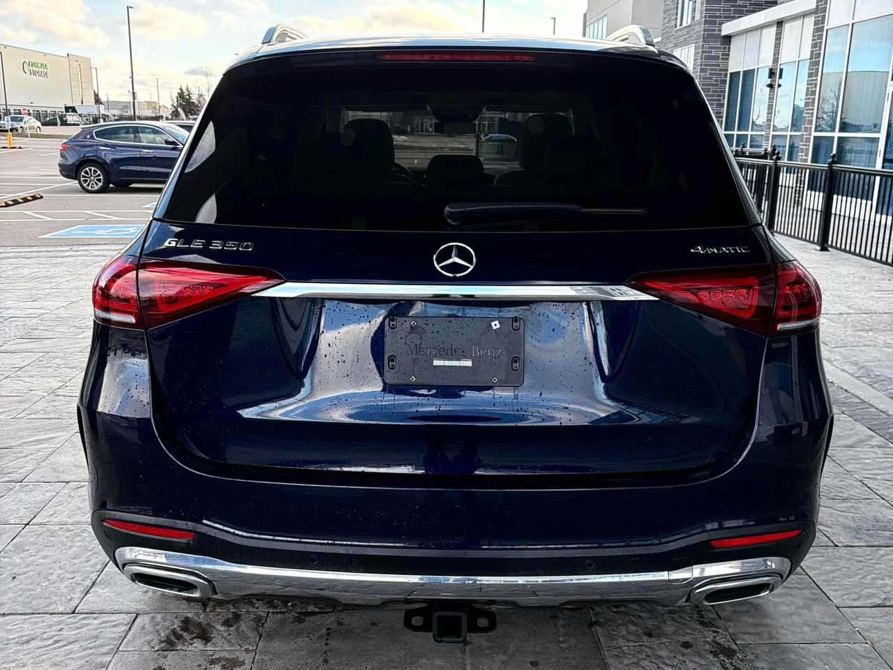 Mercedes-Benz GLE 350  CARFAX / DIS / LED / 360 /BURMESTER/, снимка 4 - Автомобили и джипове - 53824583