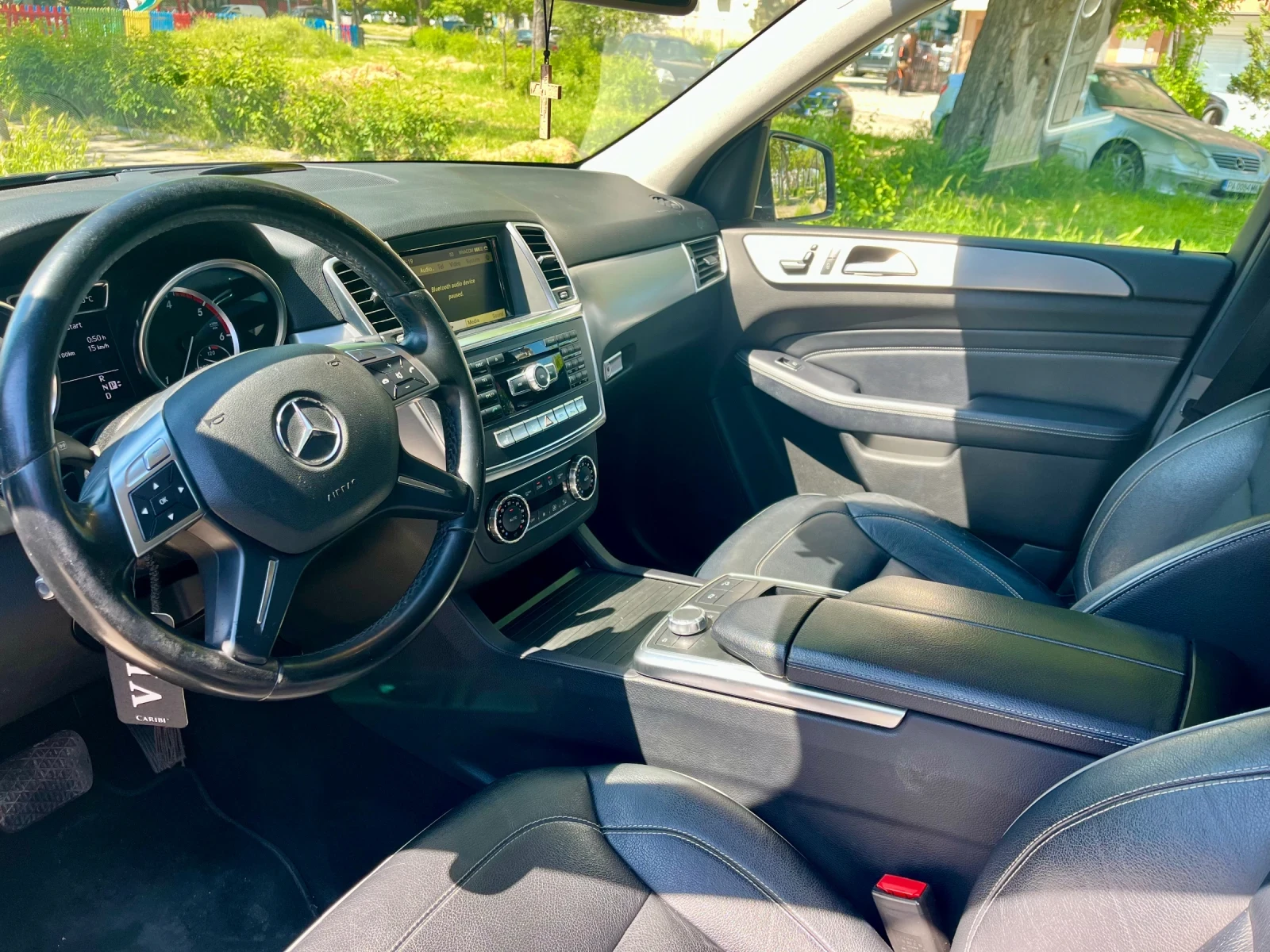 Mercedes-Benz ML 350 BlueTEC 4Matic, снимка 8 - Автомобили и джипове - 54489372