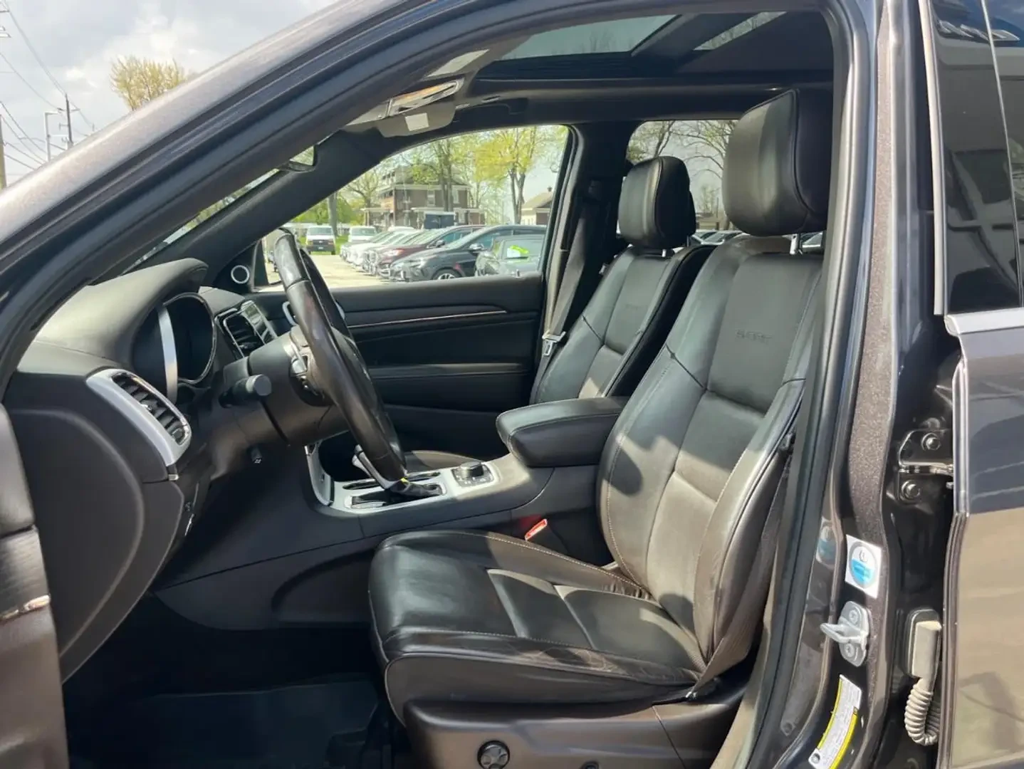 Jeep Grand cherokee * Summit * Фиксирана цена до БГ * CARFAX * FULL * , снимка 13 - Автомобили и джипове - 54638576