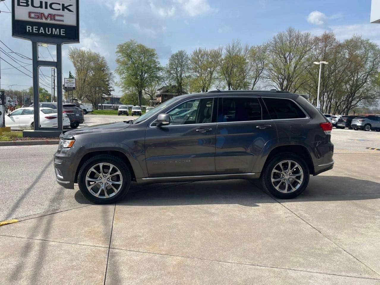 Jeep Grand cherokee * Summit * Фиксирана цена до БГ * CARFAX * FULL * , снимка 7 - Автомобили и джипове - 54638576