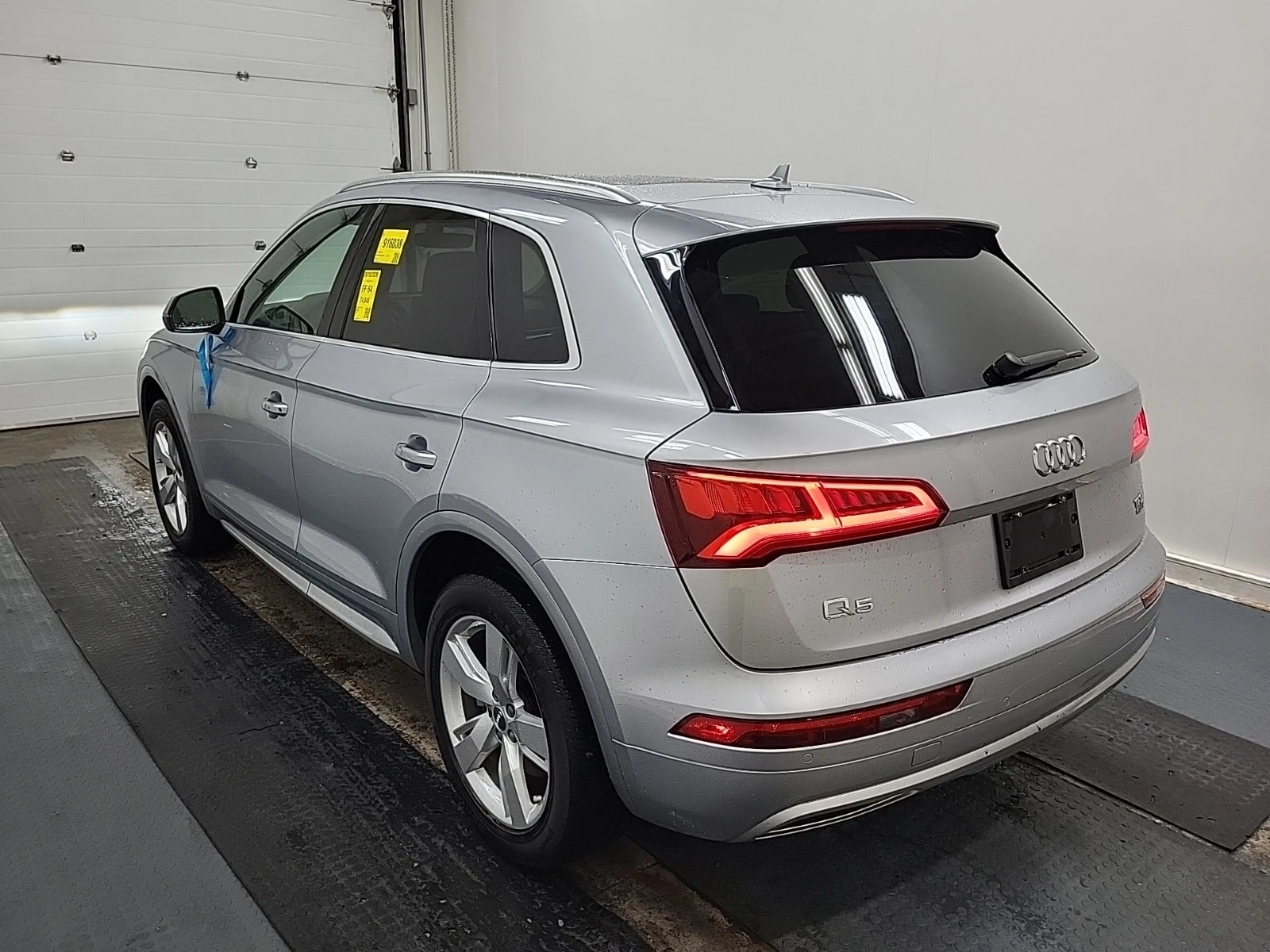 Audi Q5 * TECHNIK * 360КАМЕРИ* ПОДГРЕВ* ДВА КЛЮЧА* , снимка 4 - Автомобили и джипове - 56082787