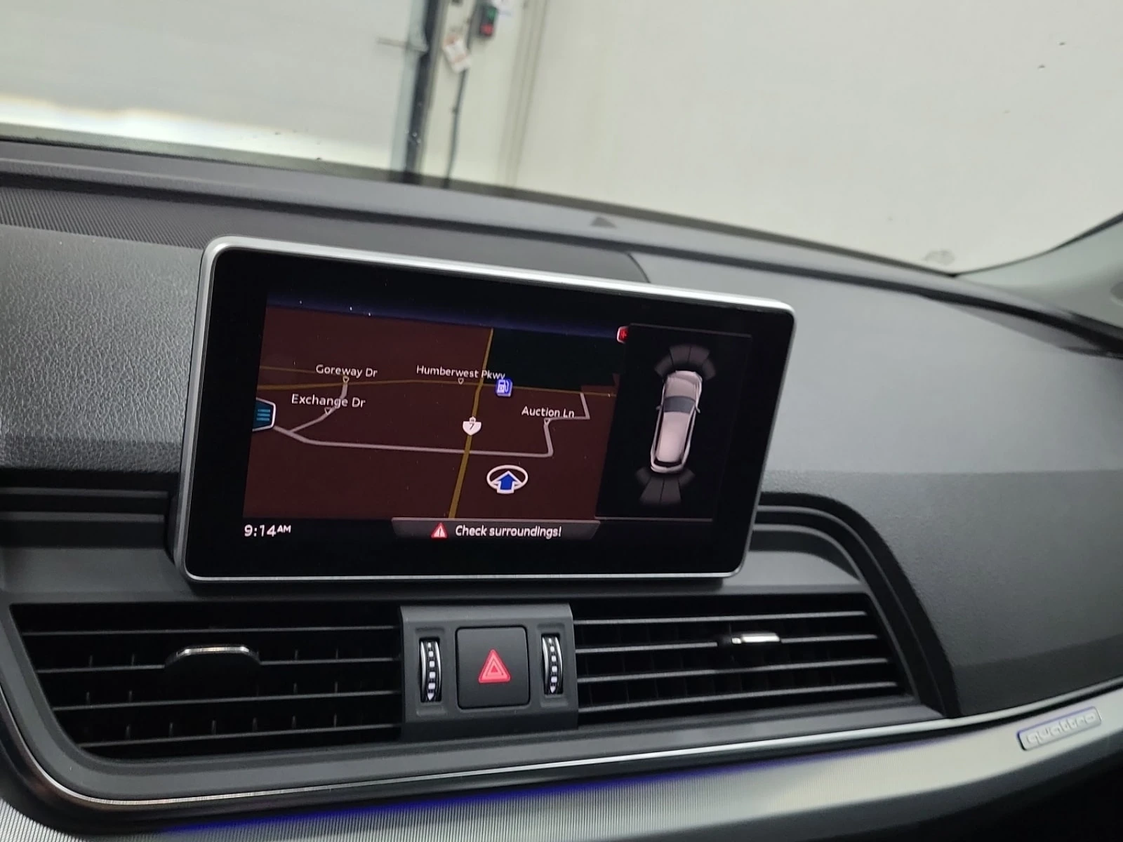 Audi Q5 * TECHNIK * 360КАМЕРИ* ПОДГРЕВ* ДВА КЛЮЧА* , снимка 11 - Автомобили и джипове - 56082787