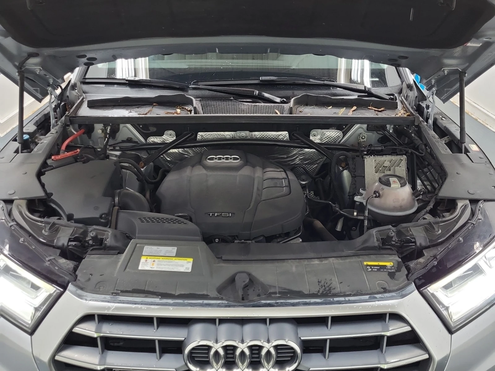 Audi Q5 * TECHNIK * 360КАМЕРИ* ПОДГРЕВ* ДВА КЛЮЧА* , снимка 16 - Автомобили и джипове - 56082787