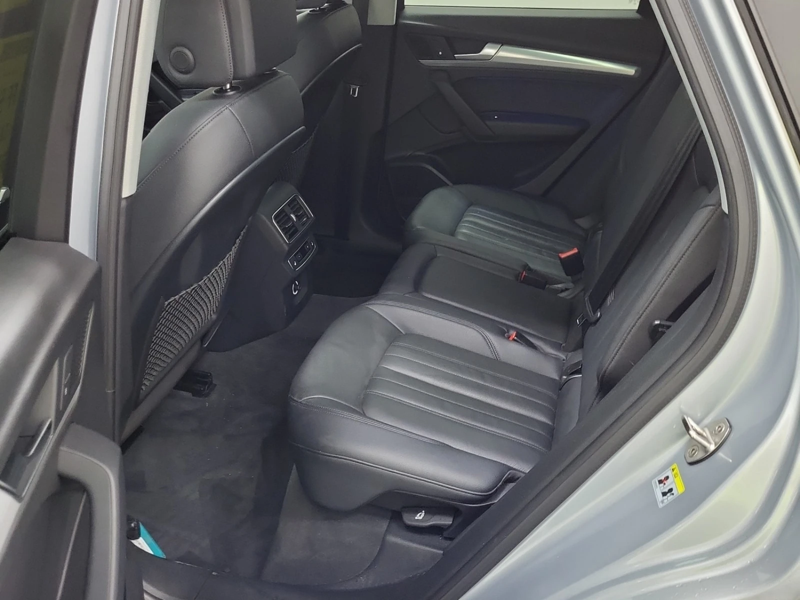 Audi Q5 * TECHNIK * 360КАМЕРИ* ПОДГРЕВ* ДВА КЛЮЧА* , снимка 12 - Автомобили и джипове - 56082787