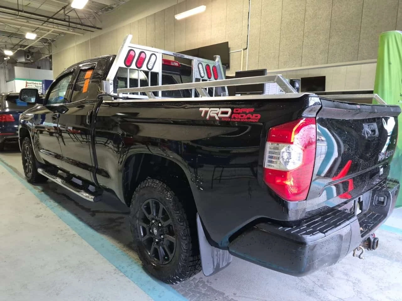 Toyota Tundra * CREW CAB STD BED* АВТОКРЕДИТ* , снимка 4 - Автомобили и джипове - 56231084